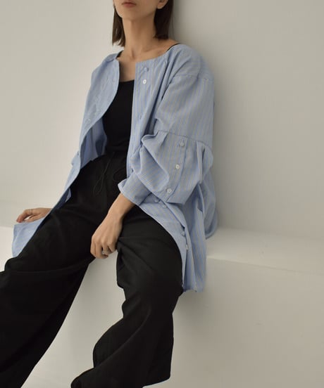 tops-02392　ワイドスリットスリーブ ストライプシャツ　ブルー