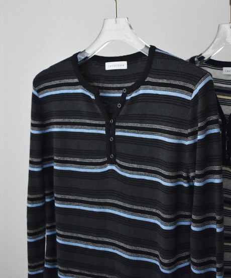nh-knit-02394　マルチボーダー ヘンリーニットトップス　ライトグレー　チャコール