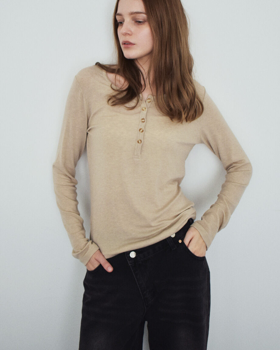 nh-tops-02629 ヘンリーネック ロングカットソー ベージュ ブラウン