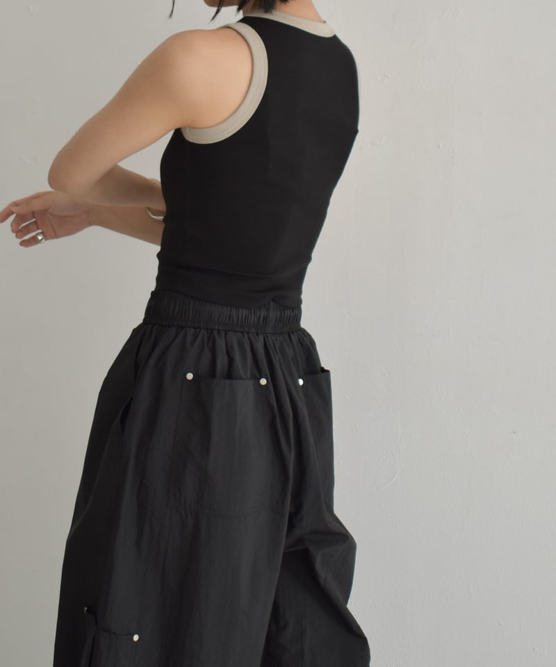nh-tops-02561 バイカラー クロップド タンクトップ カーキベージュ