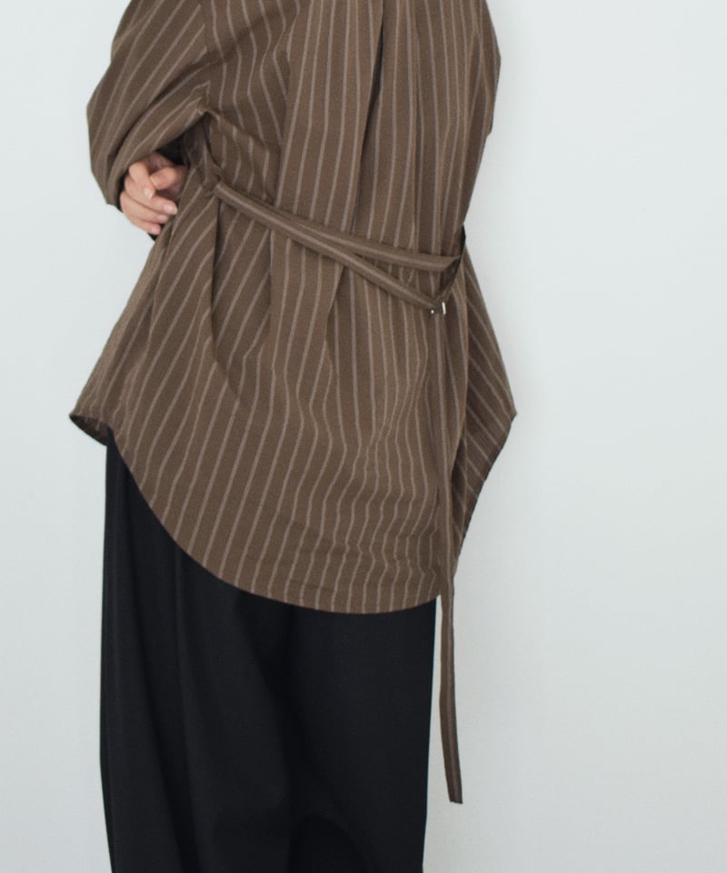 tops-02605 ベルトデザイン ストライプ シャツ エクリュ ブラウン | L