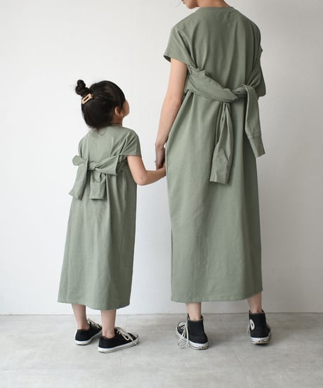 nh-kidsonepiece-04001　日本製　キッズ　スリットスリーブ　Ｔシャツワンピース　チャコール　ピスタチオ　110cm　120cm　130cm