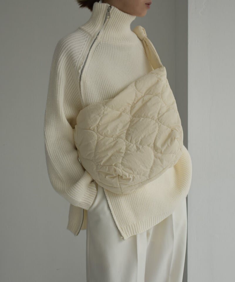 アイボリー キルティング ショルダーバッグ Amazon.co.jp: [アルトローズ] アイボリー ショルダーバッグ