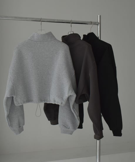 tops-02450　裏起毛クロップドハーフジップスウェット　グレー　チャコール　ブラック