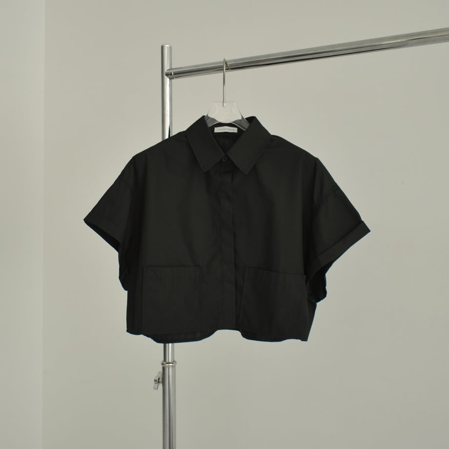 tops-02482 フロントポケット クロップドシャツ ブルー ブラック