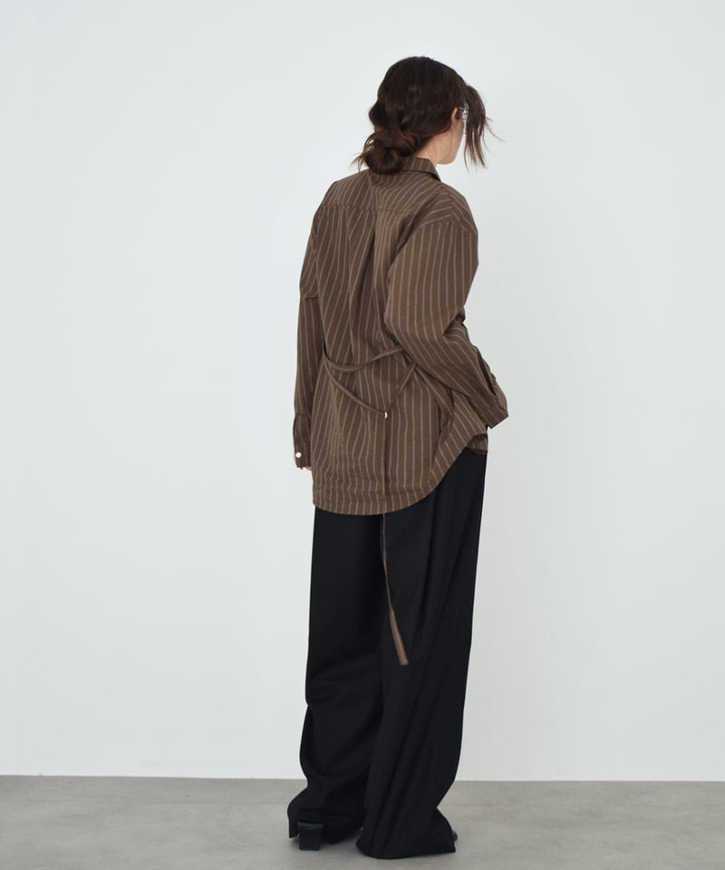 tops-02605 ベルトデザイン ストライプ シャツ エクリュ ブラウン | L