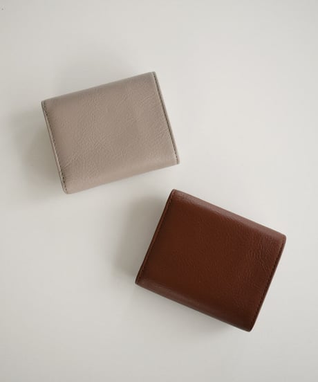 leather-09002　牛革　レターデザイン 財布  グレージュ　ブラウン