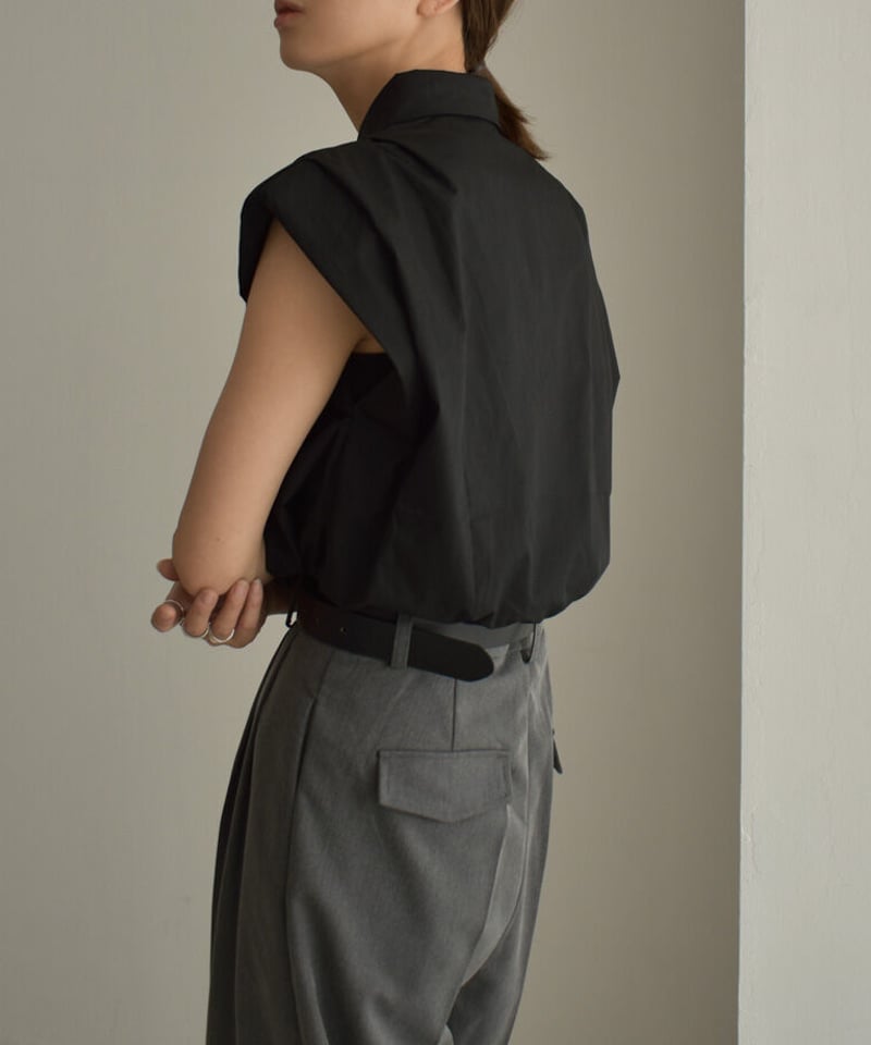 GASA * ドロップショルダー タック　ブラウス　新品 GASA * ドロップショルダー タックブラウス新品