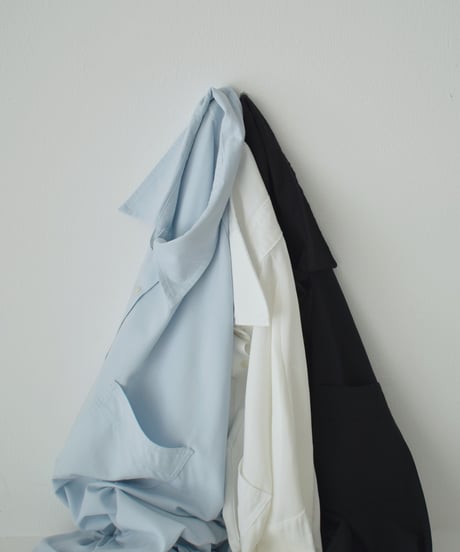 tops-02609　オーバーサイズ ルーズ シャツ　ホワイト　ブルー　ブラック