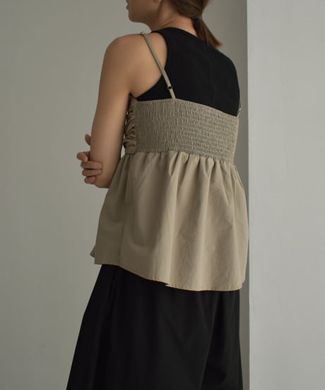 tops-02422　コットンギャザー キャミソール ブラウス　カーキ　ブラック