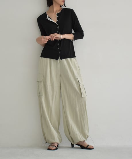 nh-tops-02541　スナップボタン プルオーバー　ベージュ　ブラック