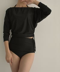 swim-02466　ドルマンスリーブ ラッシュガード付き ビキニ　3点セット　ブラック