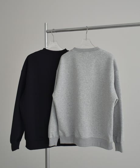【UNISEX】 tops-02590　"SOT SO FAR"  ロゴ プルオーバー　グレー　ブラック