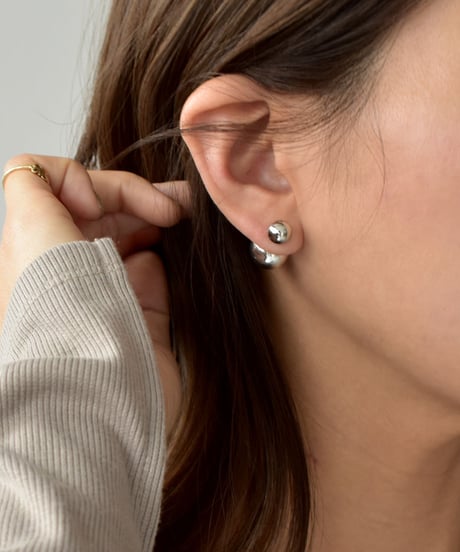 mb-ps-02282　シルバーメタルボールダブルピアス　8mm×14mm　チタン製ピン仕様☆WA04