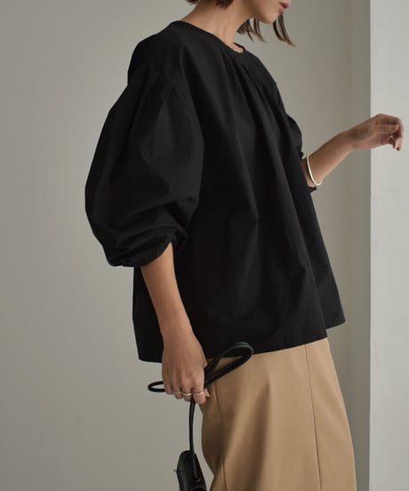 tops-02435　 コットン タックボーリューム ブラウス 　カーキ　ブラック
