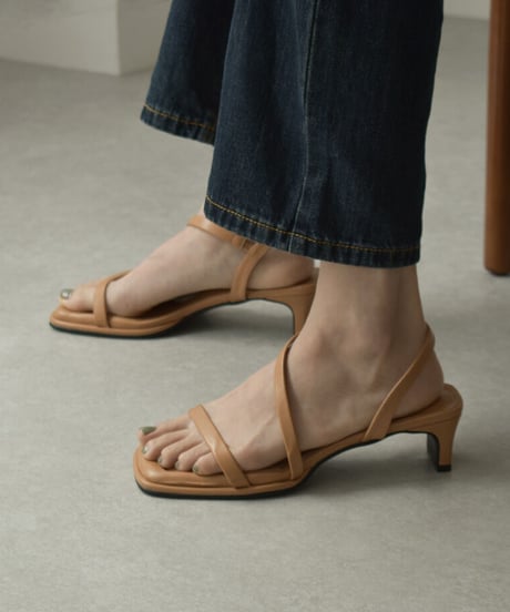 shoes-02151　ヒールストラップサンダル　エクリュ　キャメルベージュ　ブラック