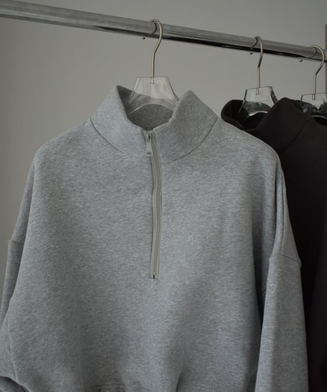 tops-02450　裏起毛クロップドハーフジップスウェット　グレー　チャコール　ブラック