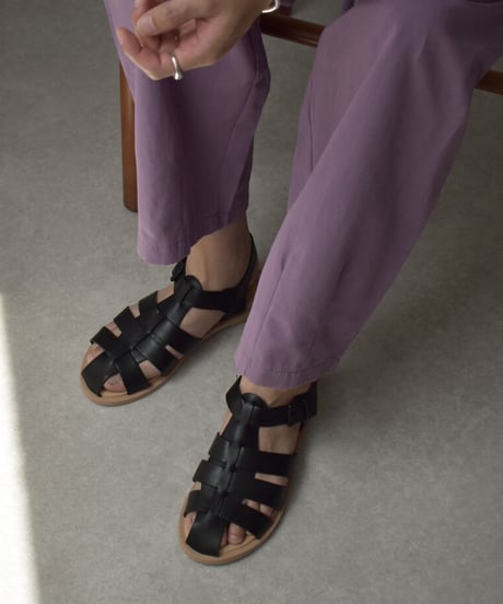 shoes-02158　グルカ ストラップサンダル　ベージュ　ブラック