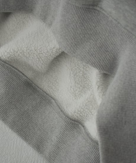 tops-02514　裏ボア rogo スウェット プルオーバー　エクリュ　グレー　チャコール