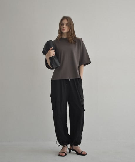 nh-tops-02566　ハーフスリーブ モックネック Tee　エクリュ　チャコール　ブラウン
