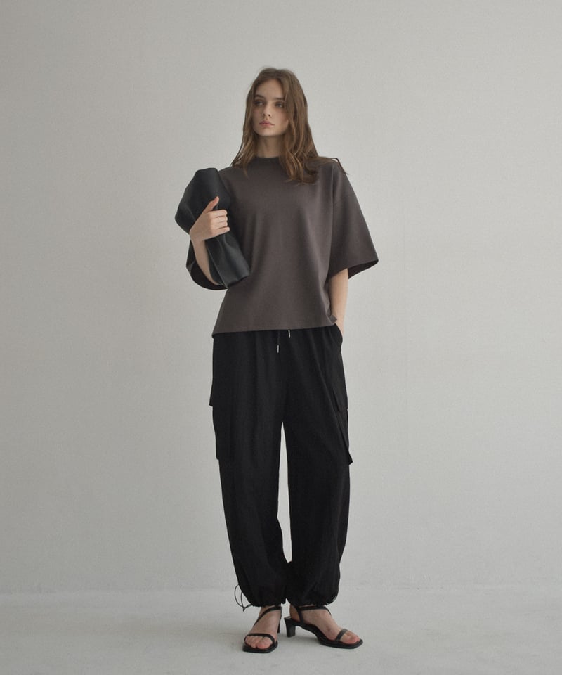 nh-tops-02566 ハーフスリーブ モックネック Tee エクリュ チャコール