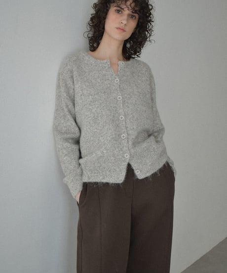 knit-02352　クルーネックニットカーディガン　ライトグレー　チャコール