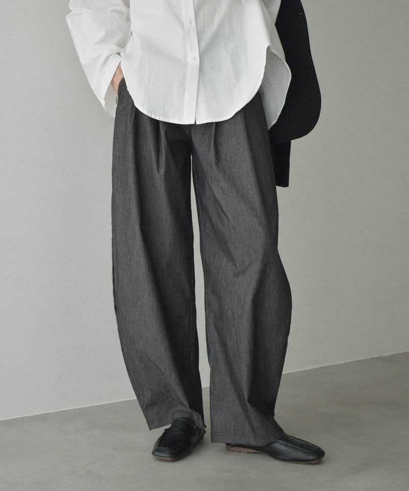 bottoms-02299 デニムライク タックコクーンパンツ ネイビー ブラック