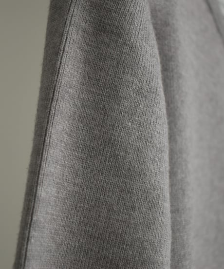 knit-02253　メタルボタン コンパクト カーディガン　エクリュ　グレー　ブラック