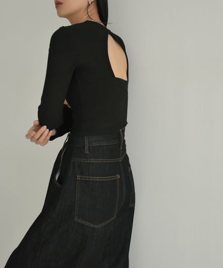 nh-tops-02463　バックオープン フィット トップス　ホワイト　アイボリー　チャコール　ブラック