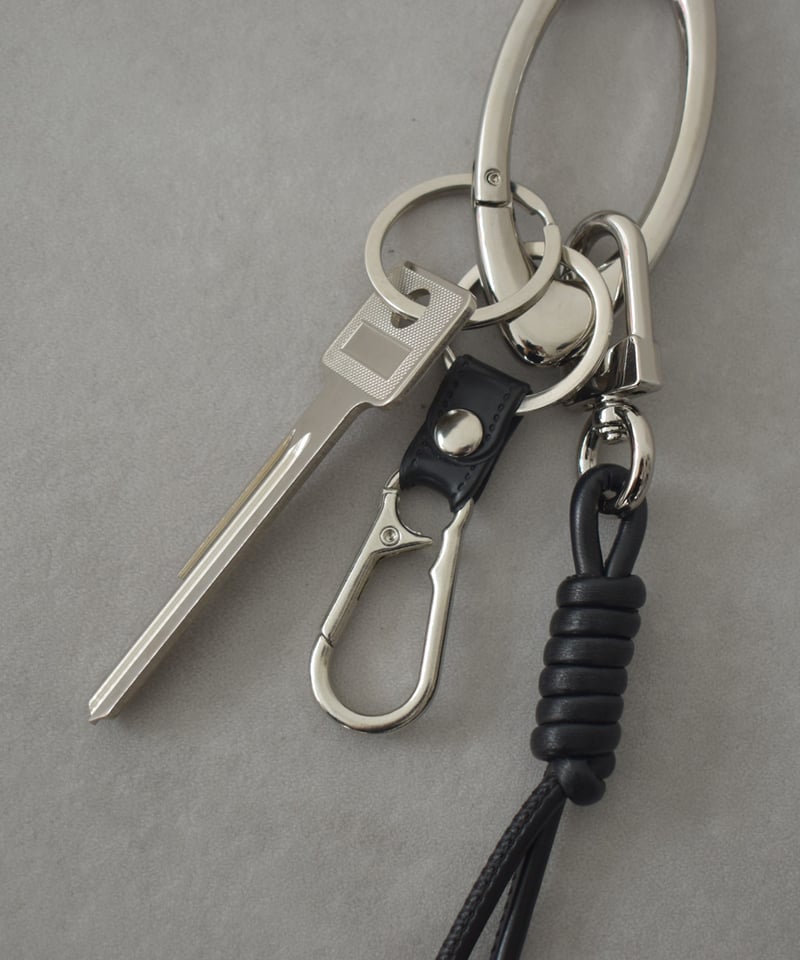 nh-goods-02003 アソートチャーム付き オーバル キーリング | L a v i