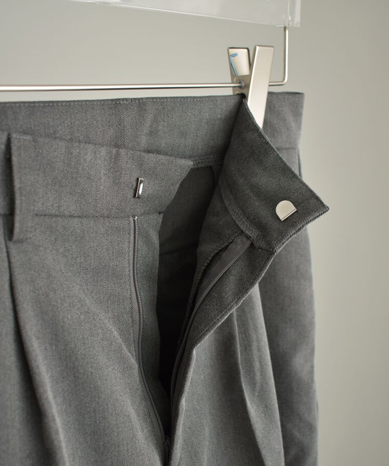 bottoms-12010 タックワイドパンツ エクリュ グレー ブラック | L a v i