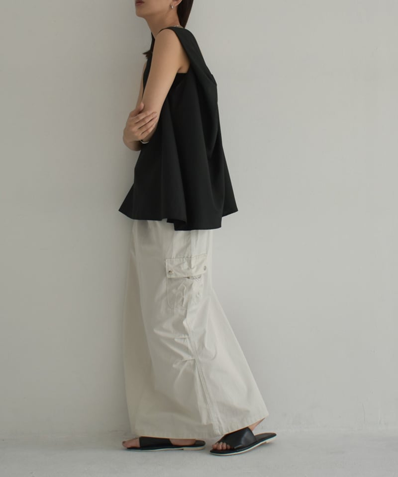 tops-02480 バックツイストノースリーブ ホワイト ブラック | L tops-02480 バックツイストノースリーブ ホワイト ブラック | L