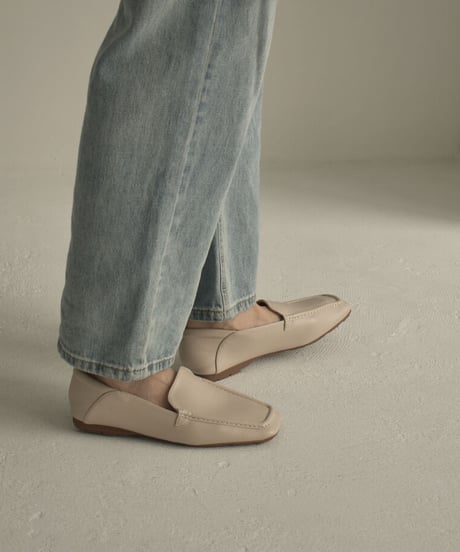 shoes-02169　クッション仕様　スクエアトゥスリッポン　グレージュ　ブラック