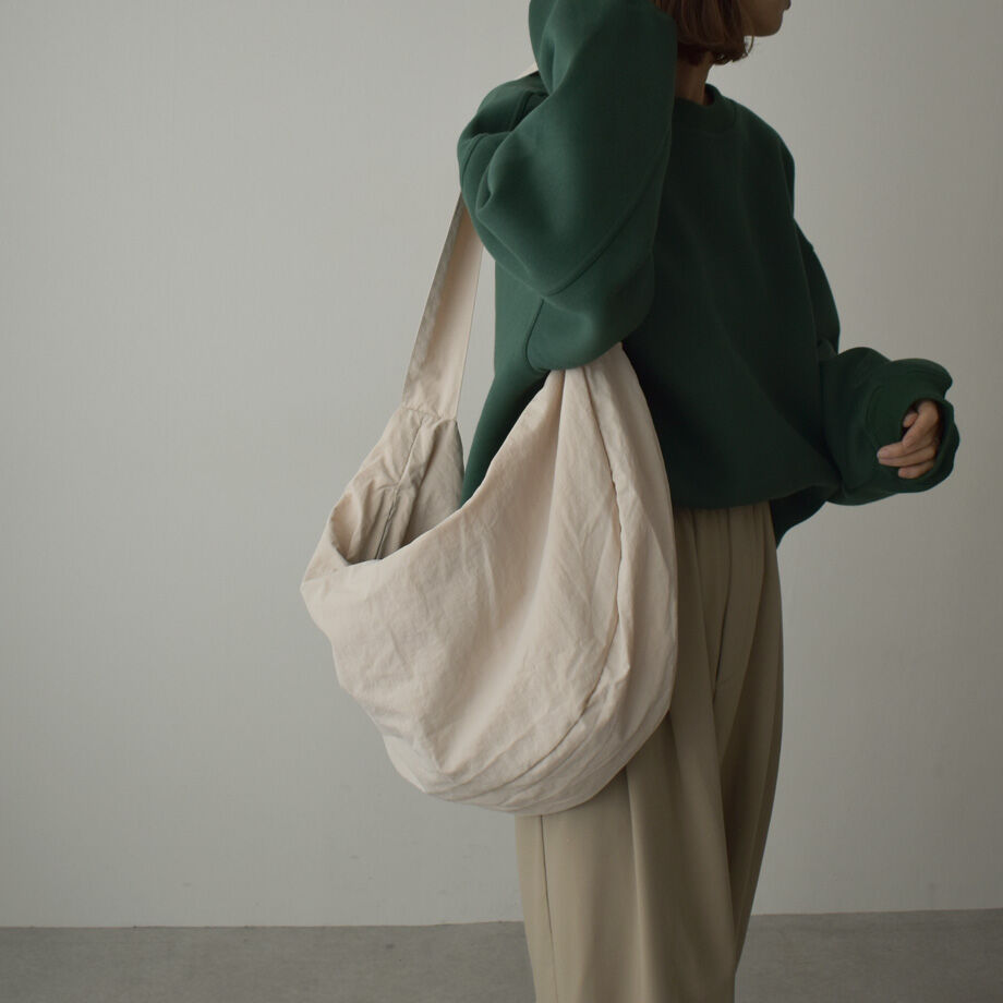 mb-bag2-02622 撥水 ナイロンビッグショルダーバッグ グレージュ mb-bag2-02622 撥水 ナイロンビッグショルダーバッグ グレージュ