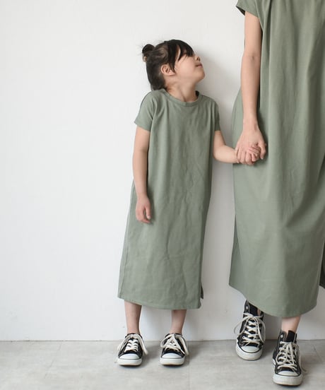 nh-kidsonepiece-04001　日本製　キッズ　スリットスリーブ　Ｔシャツワンピース　チャコール　ピスタチオ　110cm　120cm　130cm