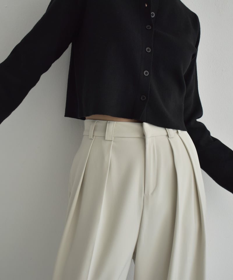 bottoms-02267 タックワイドパンツ エクリュ ブラック | L a v i s h