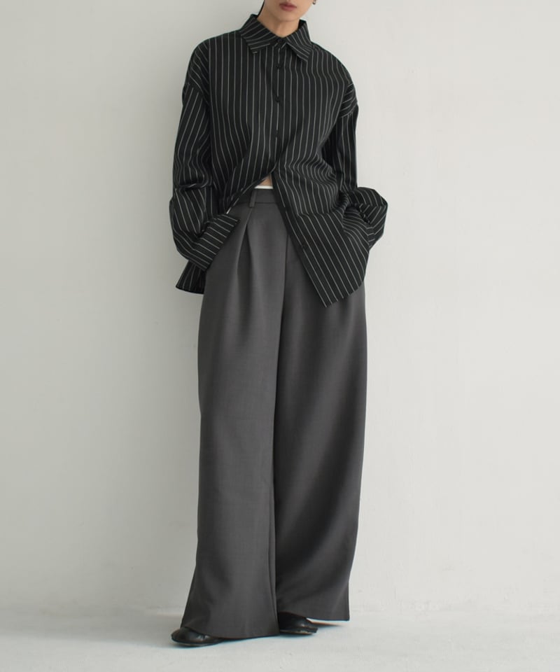 tops-02511 ピンストライプ オーバー シャツ ホワイト ブラック tops-02511 ピンストライプ オーバー シャツ ホワイト ブラック