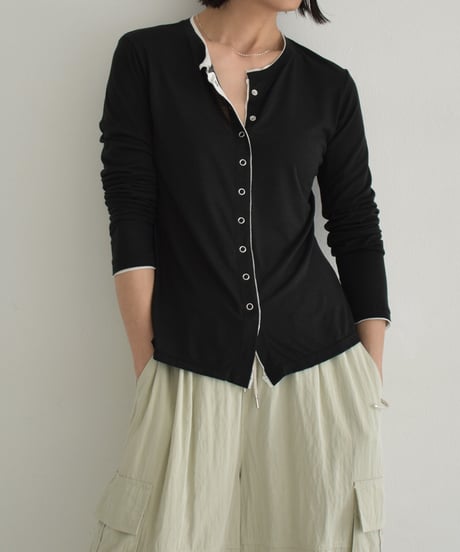 nh-tops-02541　スナップボタン プルオーバー　ベージュ　ブラック