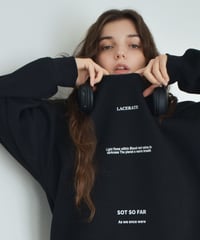 【UNISEX】 tops-02590　"SOT SO FAR"  ロゴ プルオーバー　グレー　ブラック