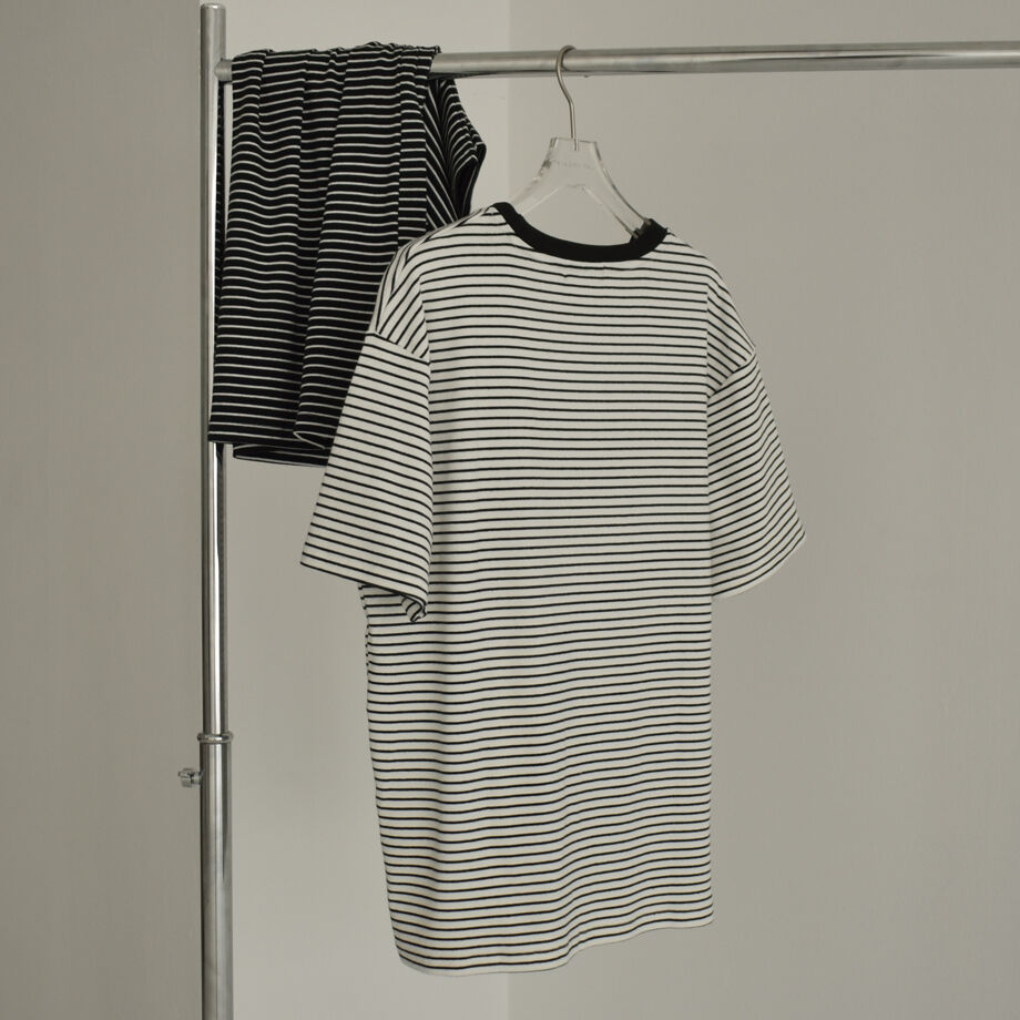 tops-02405 オーバーサイズボーダーTシャツ ホワイト ブラック tops-02405 オーバーサイズボーダーTシャツ ホワイト ブラック
