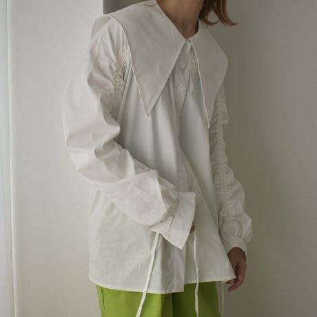 tops-02221　ビックカラー ギャザーデザインシャツ　ホワイト