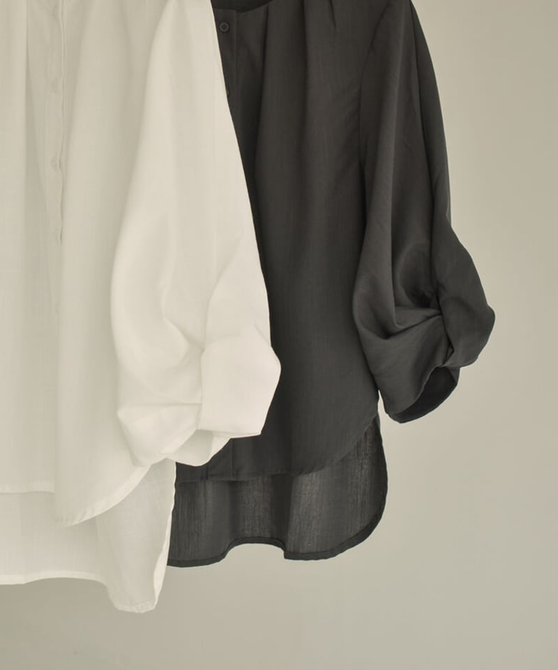 tops-02372 ツイストスリーブブラウス ホワイト チャコール | L