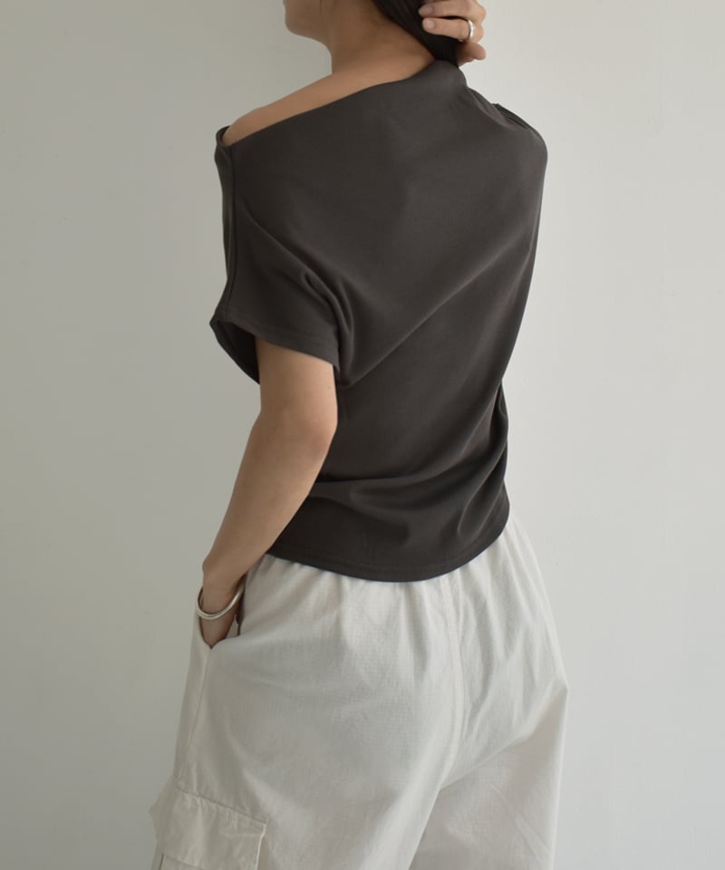 オフショルダー ホワイト トップス 588973-jy2022072306.jpg