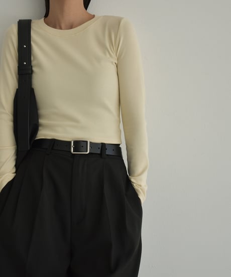 nh-tops-02463　バックオープン フィット トップス　ホワイト　アイボリー　チャコール　ブラック