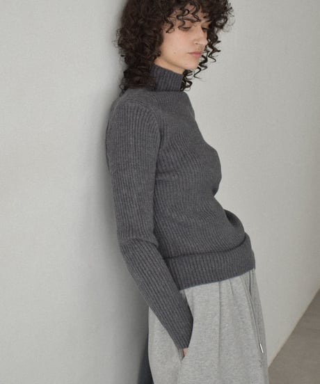 knit-02358　リブ ハイネック ニット トップス　オフホワイト　アイスブルー　グレー　ブラウン　ブラック
