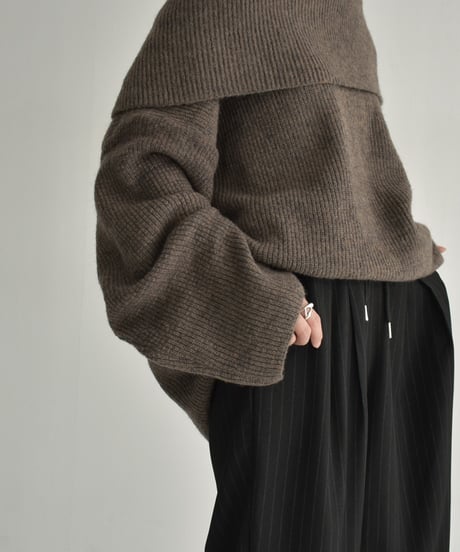 knit-02299　オフショルダー オーバー ニット　モカ　ブラック