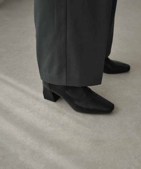 shoes-02165　スクエアトゥ ショートブーツ　エクリュ　ダークブラウン　ブラック