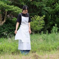 レイヤーエプロン〈白地〉　”お洋服のように着る”
