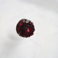 刺繍ブローチ（Kurumi和）ルビー（７月誕生石）