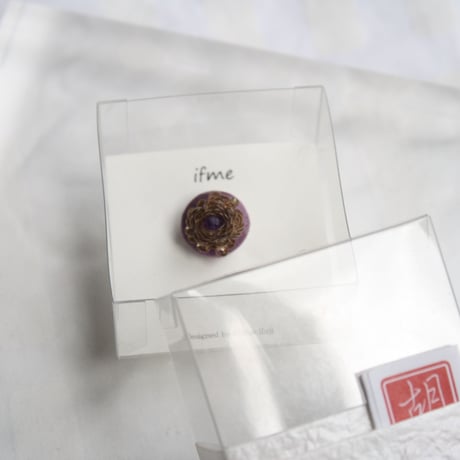 刺繍ブローチ（Kurumi和）アメジスト（２月誕生石）